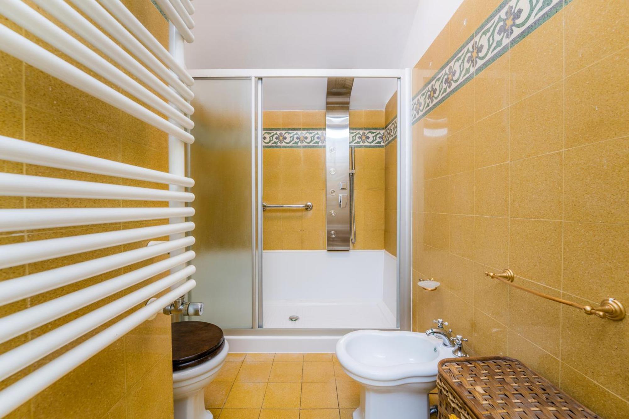 The British Corner, Cozy Loft With Garden 10 Min From Center Lejlighed
